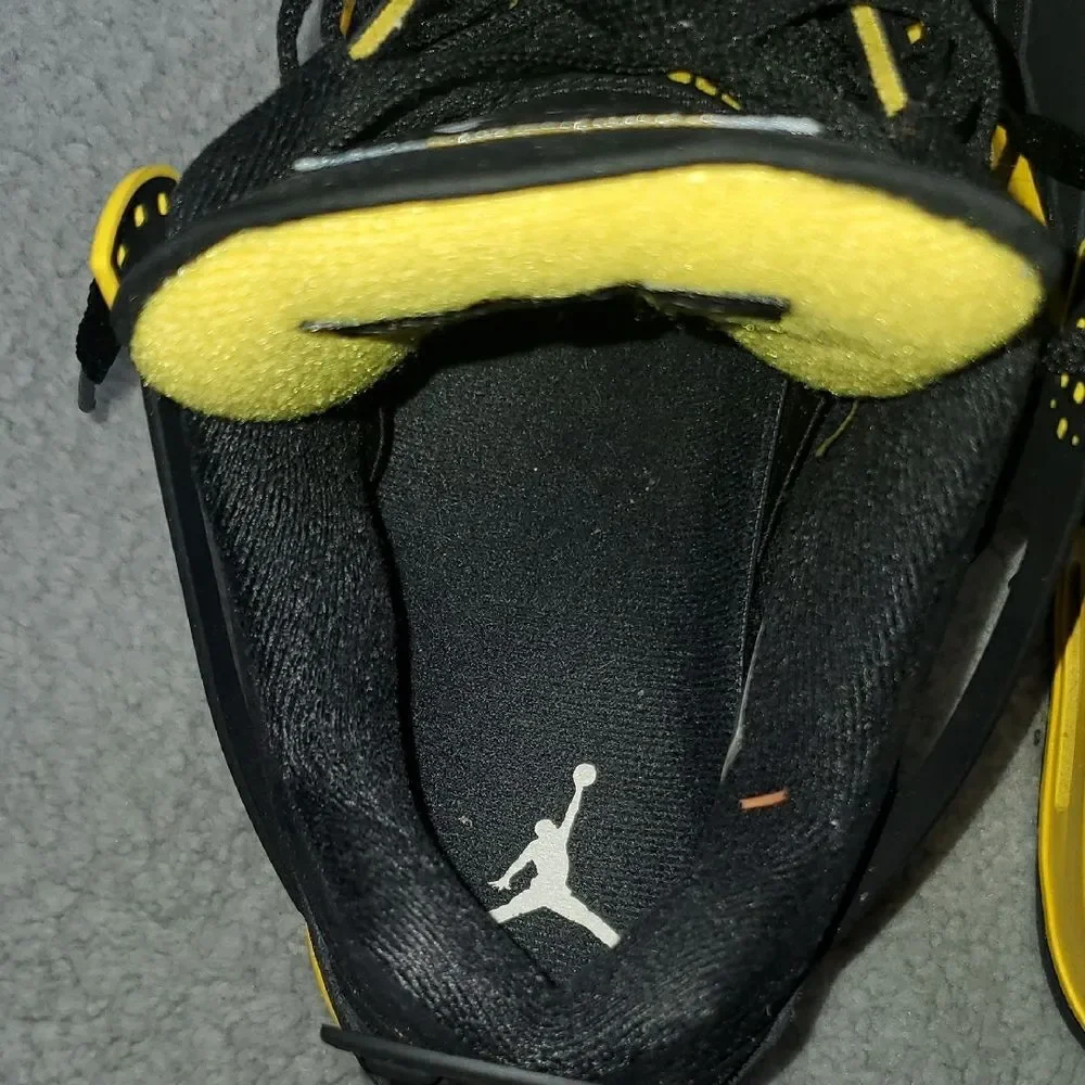 Jordan Air 4 Retro Black and Tour Yellow Mens Size 8.5 Womens 10